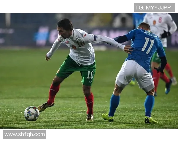 欧洲杯赛后采访爆金句，引全场大笑