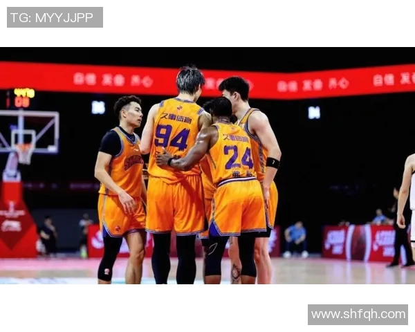 CBA季后赛激烈展开冠军之争悬念重重各队全力冲刺总冠军荣誉